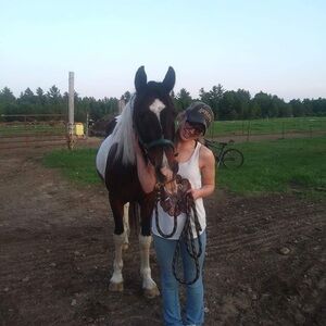 Meet your Posher, Olivia